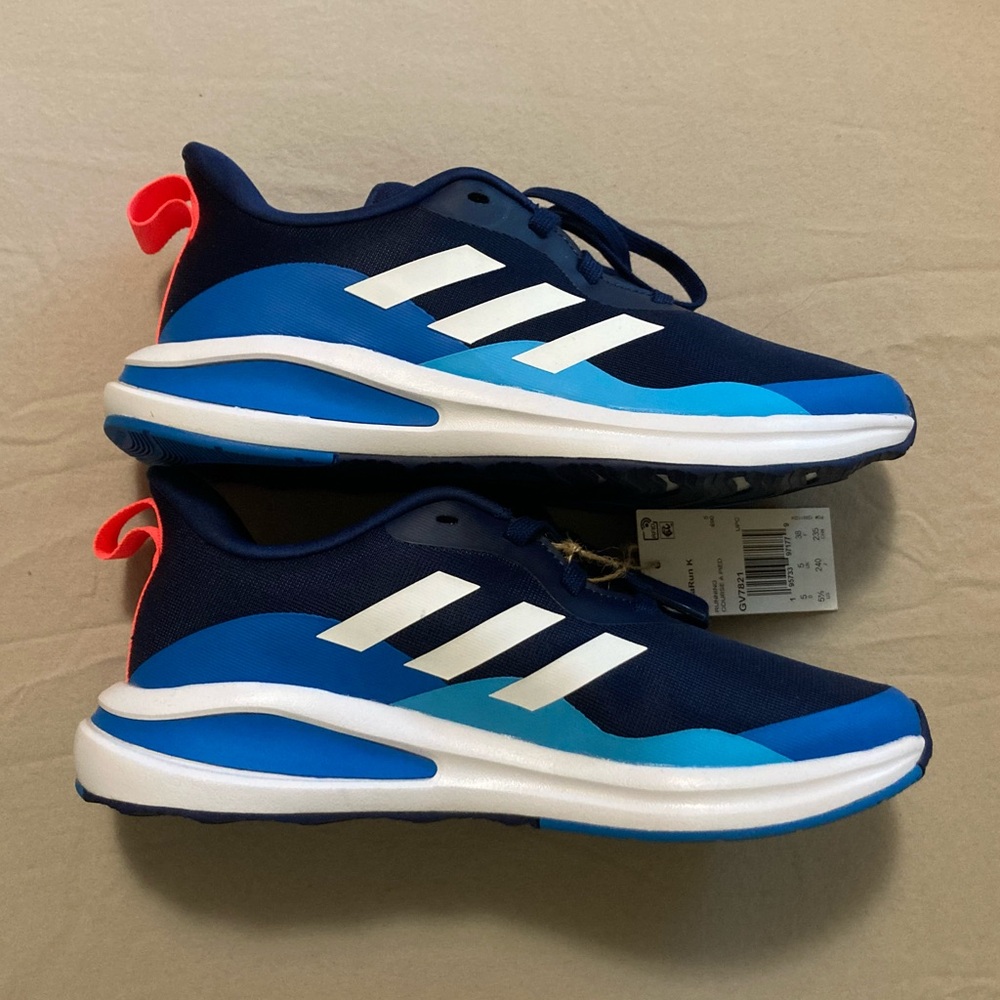 NWT Adidas kids FortaRun running shoes 5.5